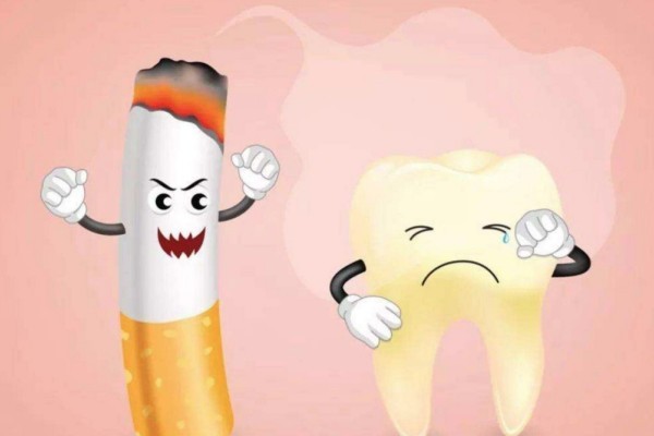 你还觉得抽烟不会导致牙齿变黄吗？不仅对身体危害大，同时也影响你的形象