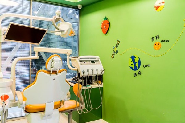 南京极橙儿童口腔儿童诊室