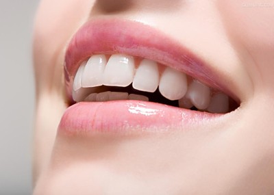 成年人牙齿矫正牙会松动吗？