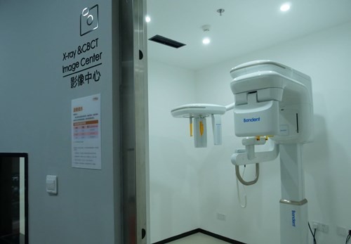 重庆亿佰口腔医院影像室