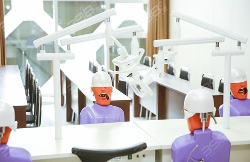 临沂种植牙好的口腔医院在哪？进口种植牙哪国好？
