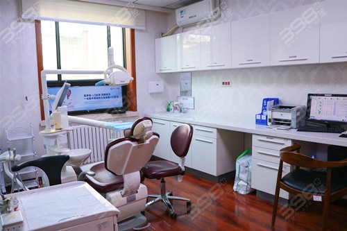 北京东城区种植牙医院推荐