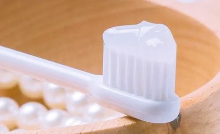 轻松避开牙膏三个误区，让你选择适合自己的牙膏