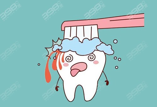 每天刷4次会伤牙吗？