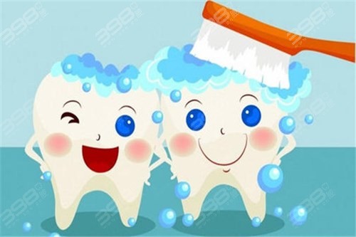 刷牙时牙膏上放盐能让牙齿变白吗