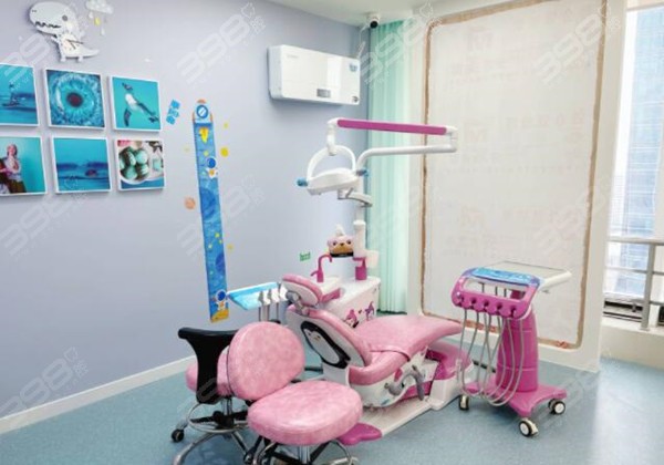 深圳儿童矫正牙齿哪家医院好？分享宝妈公认的儿童早期干预好牙科