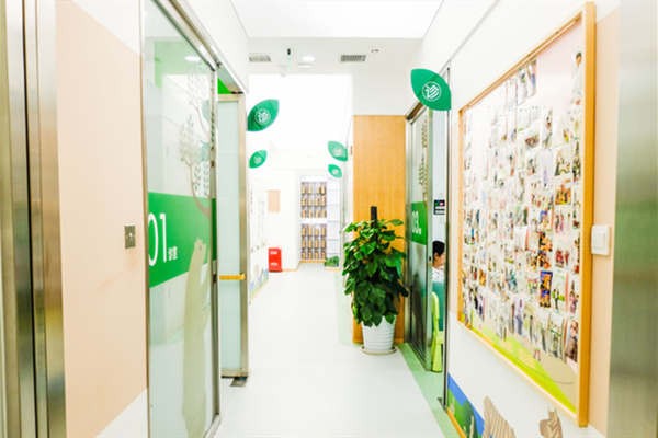 广州儿童口腔医院排名前十中正畸哪个医院好？