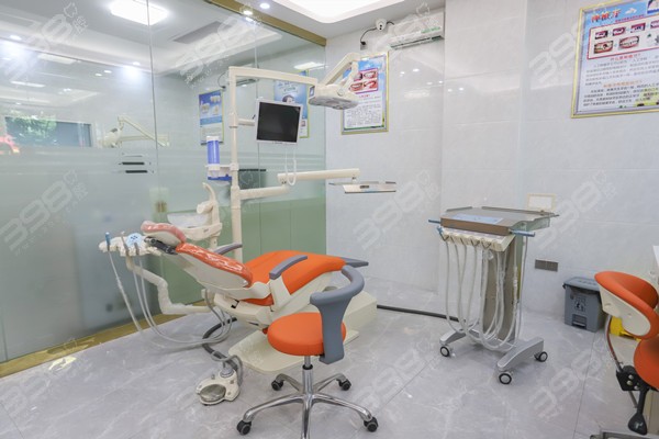 梅州哪里的牙科价格合适又好-医院诊室