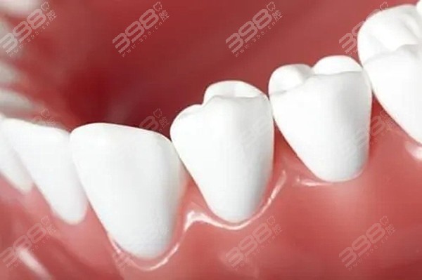牙齿变长是什么原因？成年后牙齿难道还会继续生长吗？