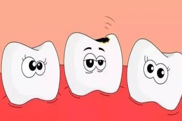 小孩牙齿除了喝碳酸饮料,鲜榨果汁竟然也会导致孩子牙齿龋坏？