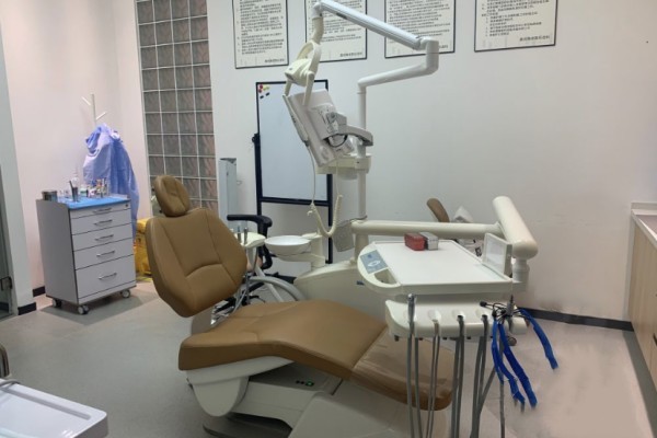 隐乐齿科诊疗室
