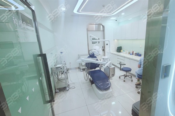 北京种植牙医院哪家好又便宜