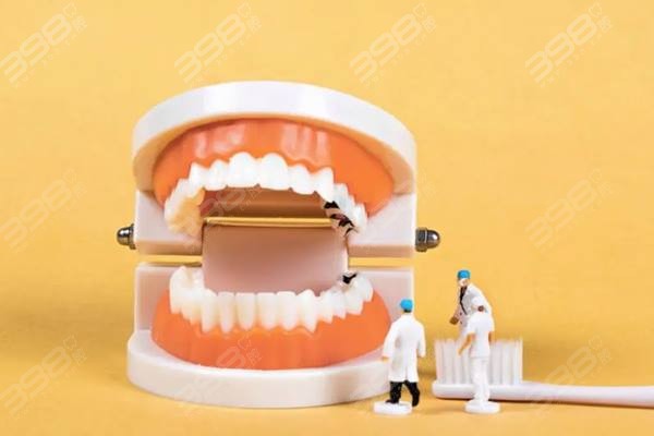 伊宁市专业种牙口腔医院排名前十：福宏林口腔实力上榜