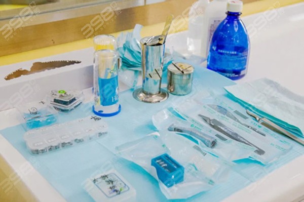 珠海人民医院牙科牙齿矫正收费标准